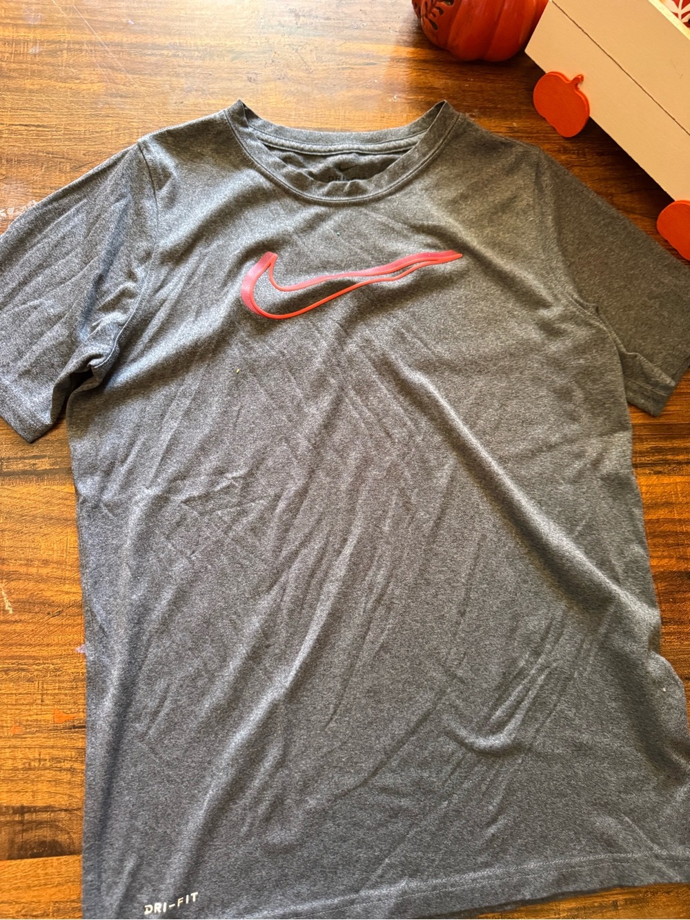Nike Youth Short-Sleeve Gray Tee with Red Swoosh